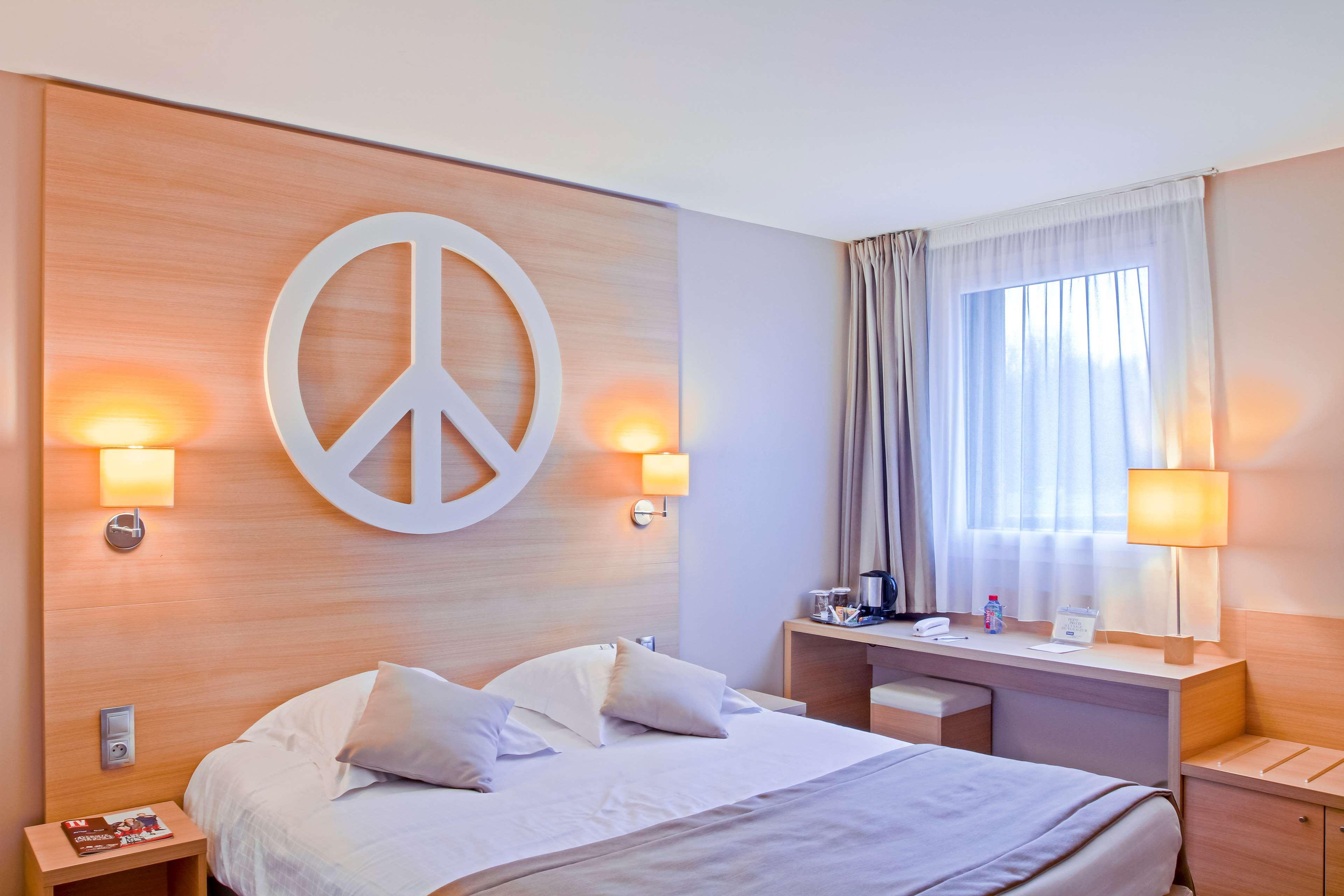 Best Western Bourgoin Jallieu Buitenkant foto