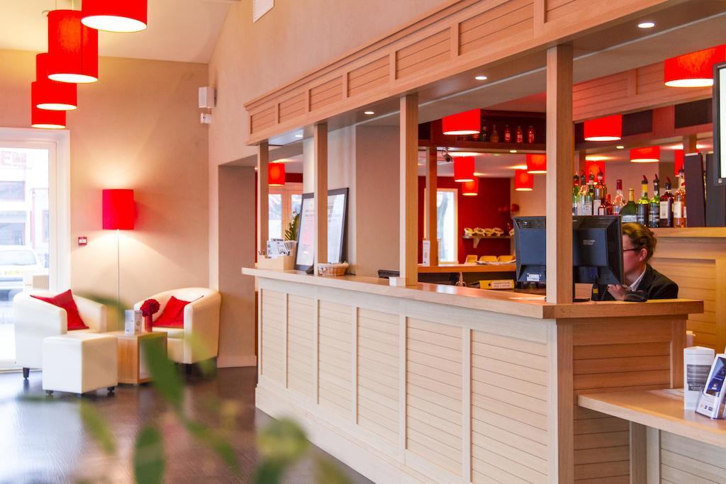 Best Western Bourgoin Jallieu Buitenkant foto