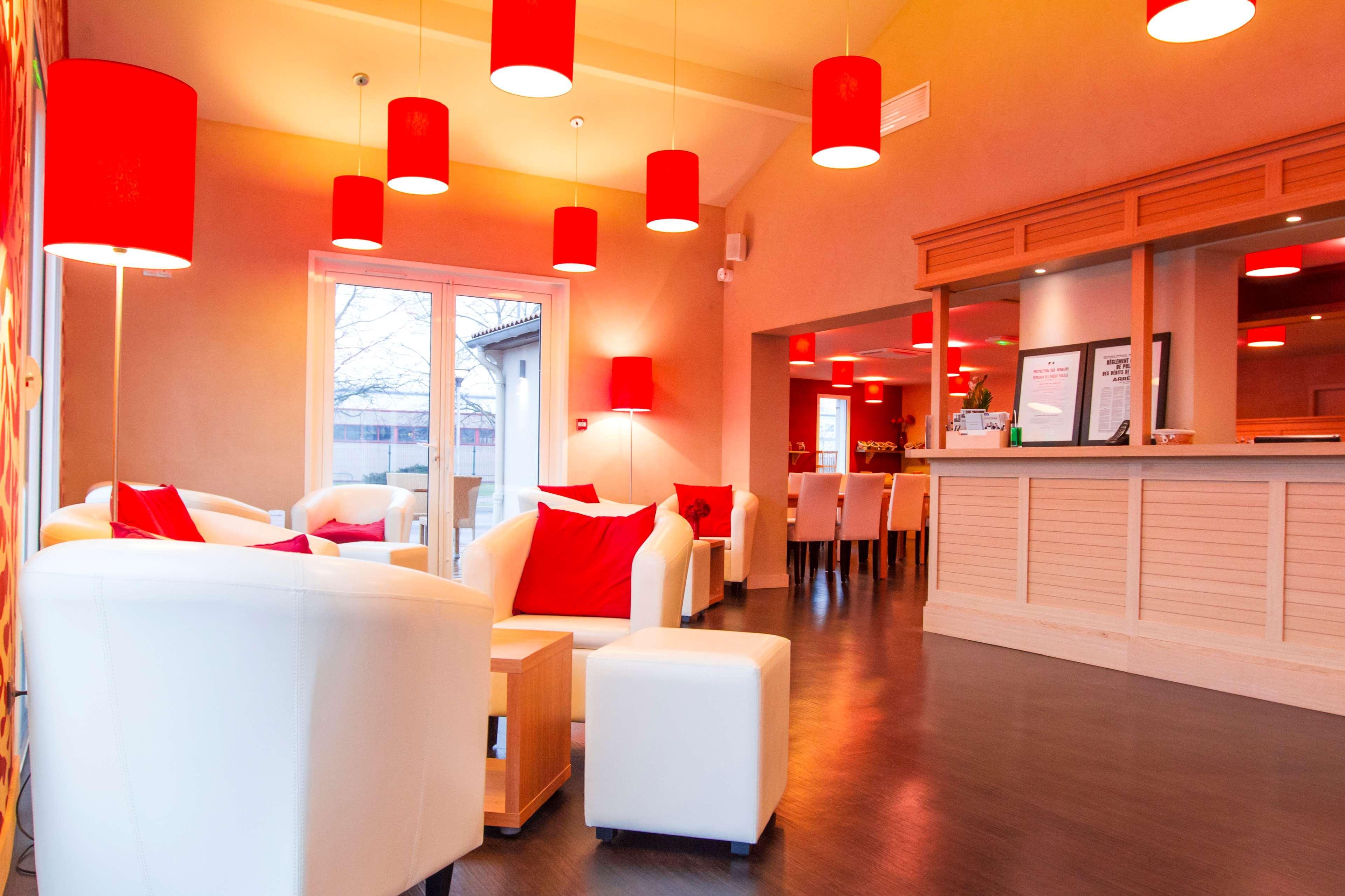 Best Western Bourgoin Jallieu Buitenkant foto