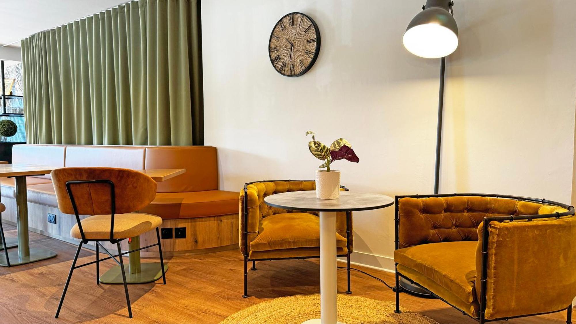 Best Western Bourgoin Jallieu Buitenkant foto