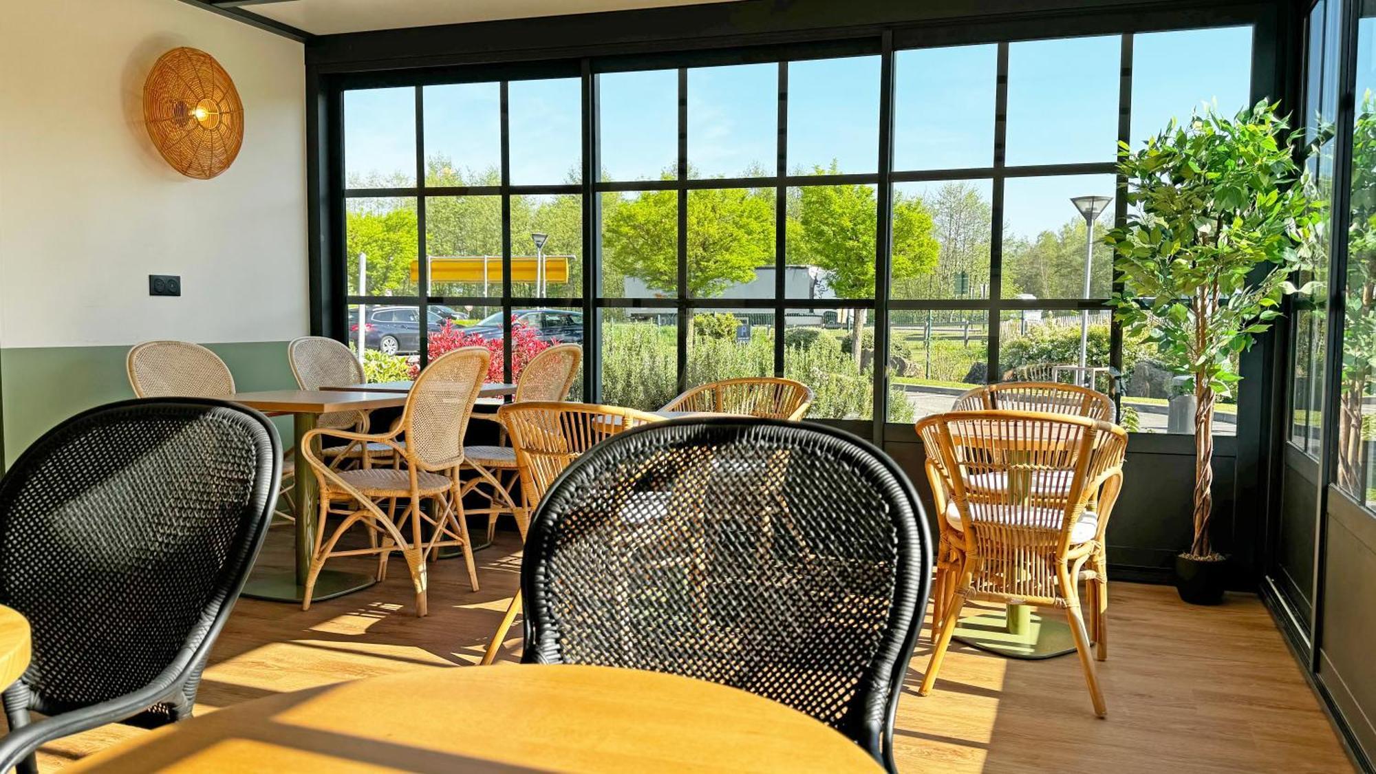 Best Western Bourgoin Jallieu Buitenkant foto