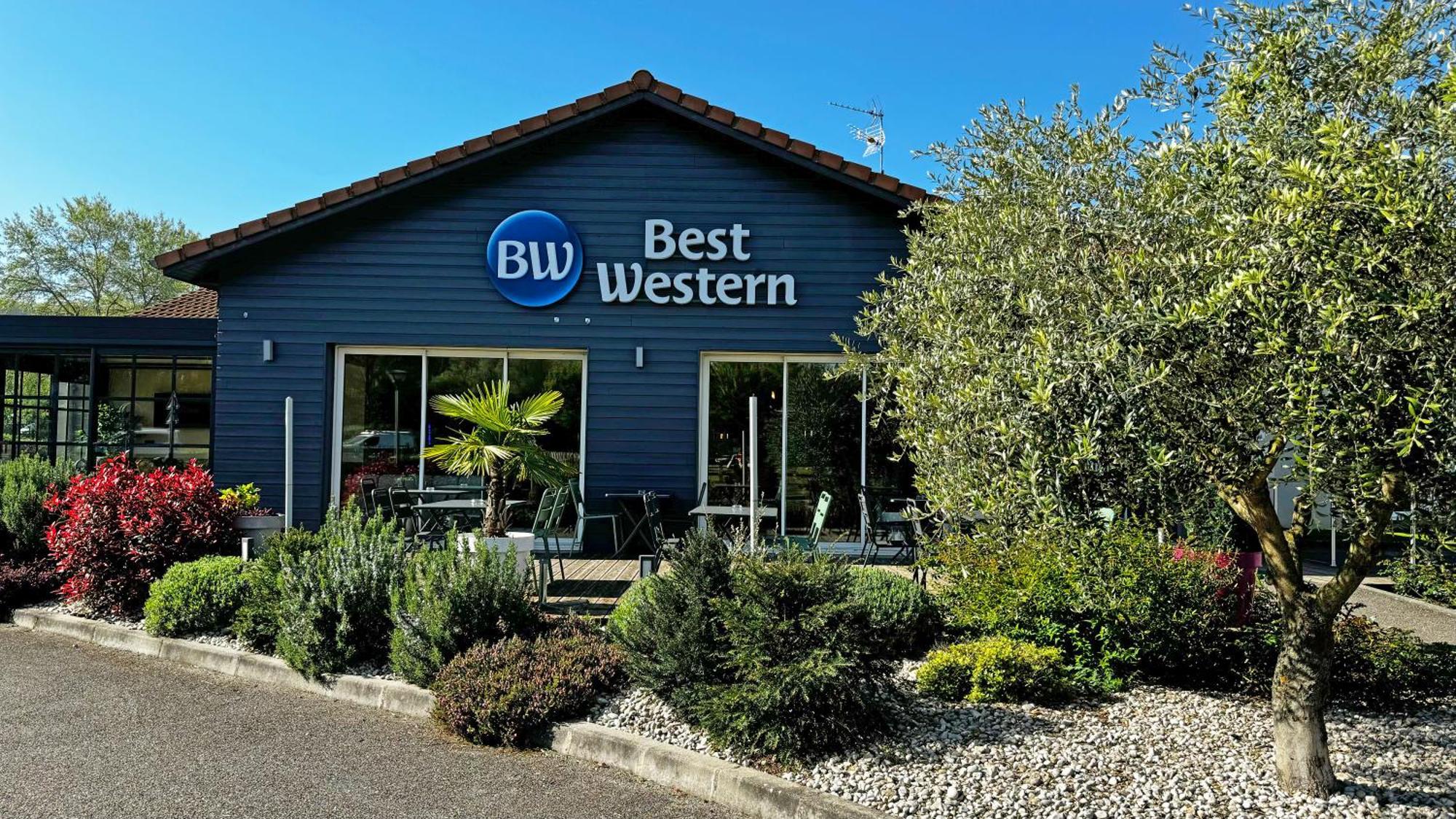 Best Western Bourgoin Jallieu Buitenkant foto