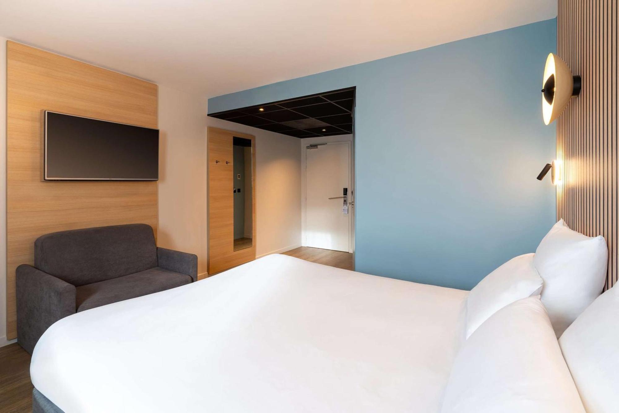 Best Western Bourgoin Jallieu Buitenkant foto