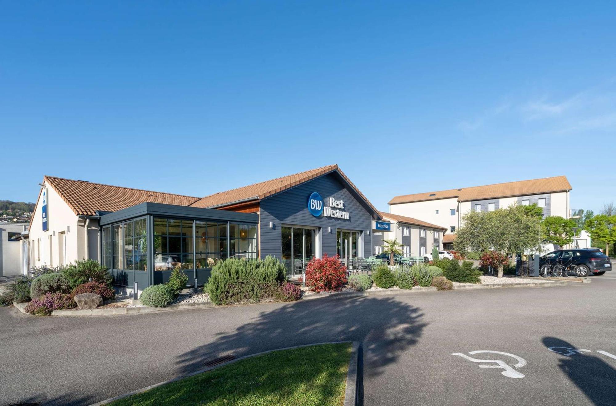 Best Western Bourgoin Jallieu Buitenkant foto